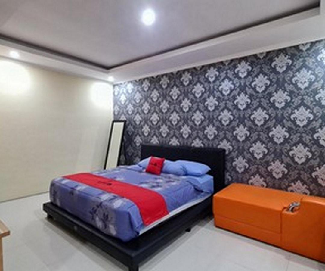 Gaia Asri Hotel Pamanukan Hilir Exterior photo